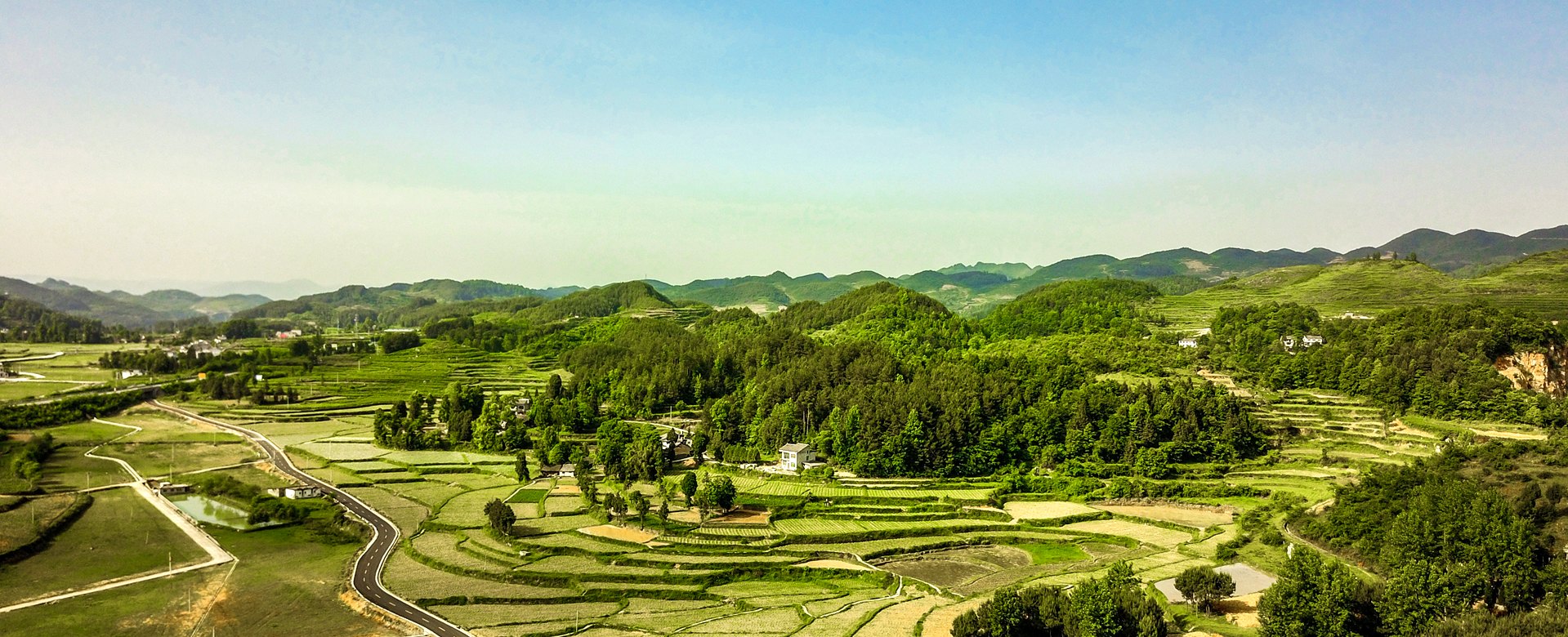 敢于創新·穩重求進